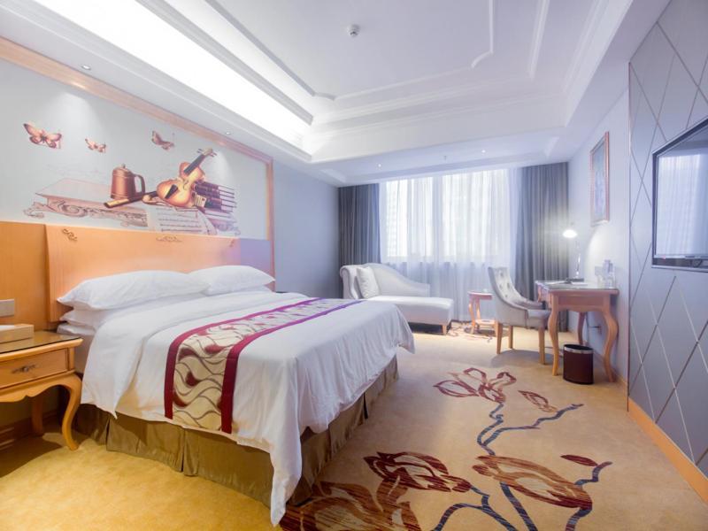 Vienna International Hotel Haikou West Bus Station Екстер'єр фото